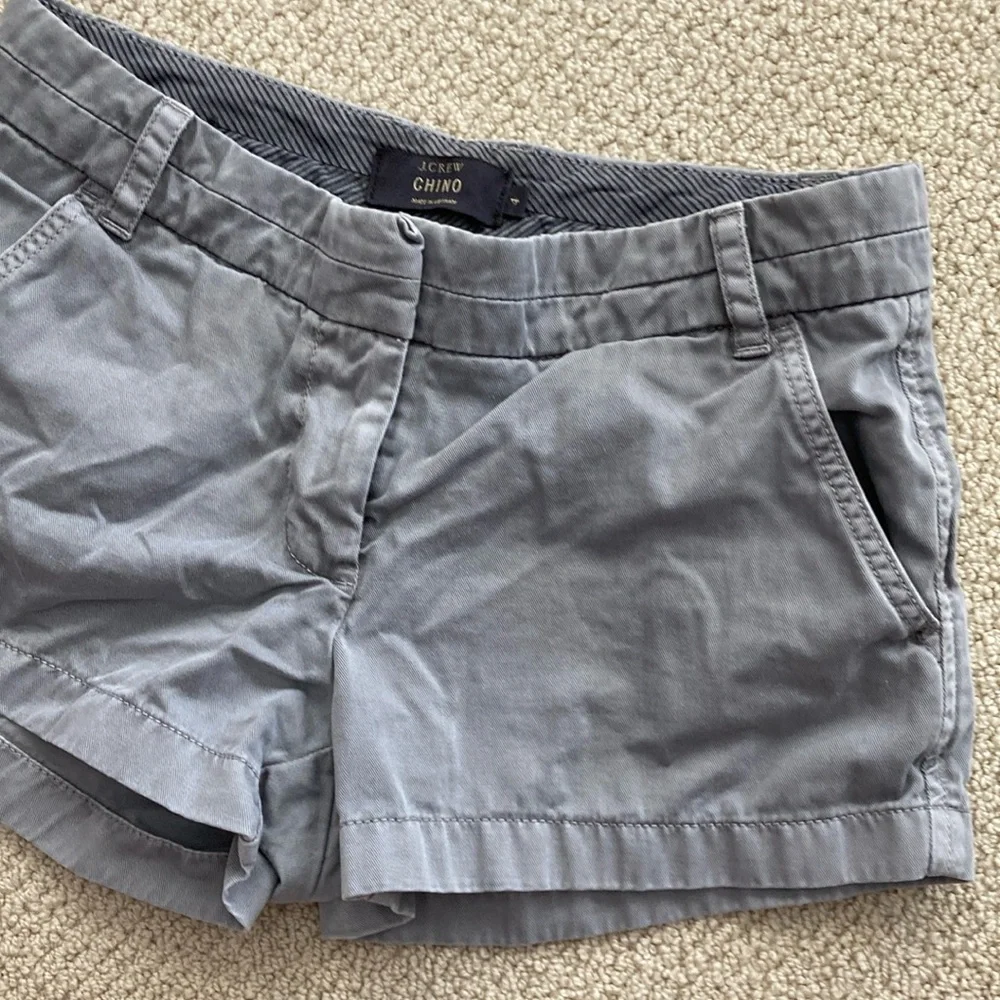 J. Crew Chino Shorts Size 4 Thick Fabric Preppy 100% Cotton Casual Grey EUC
